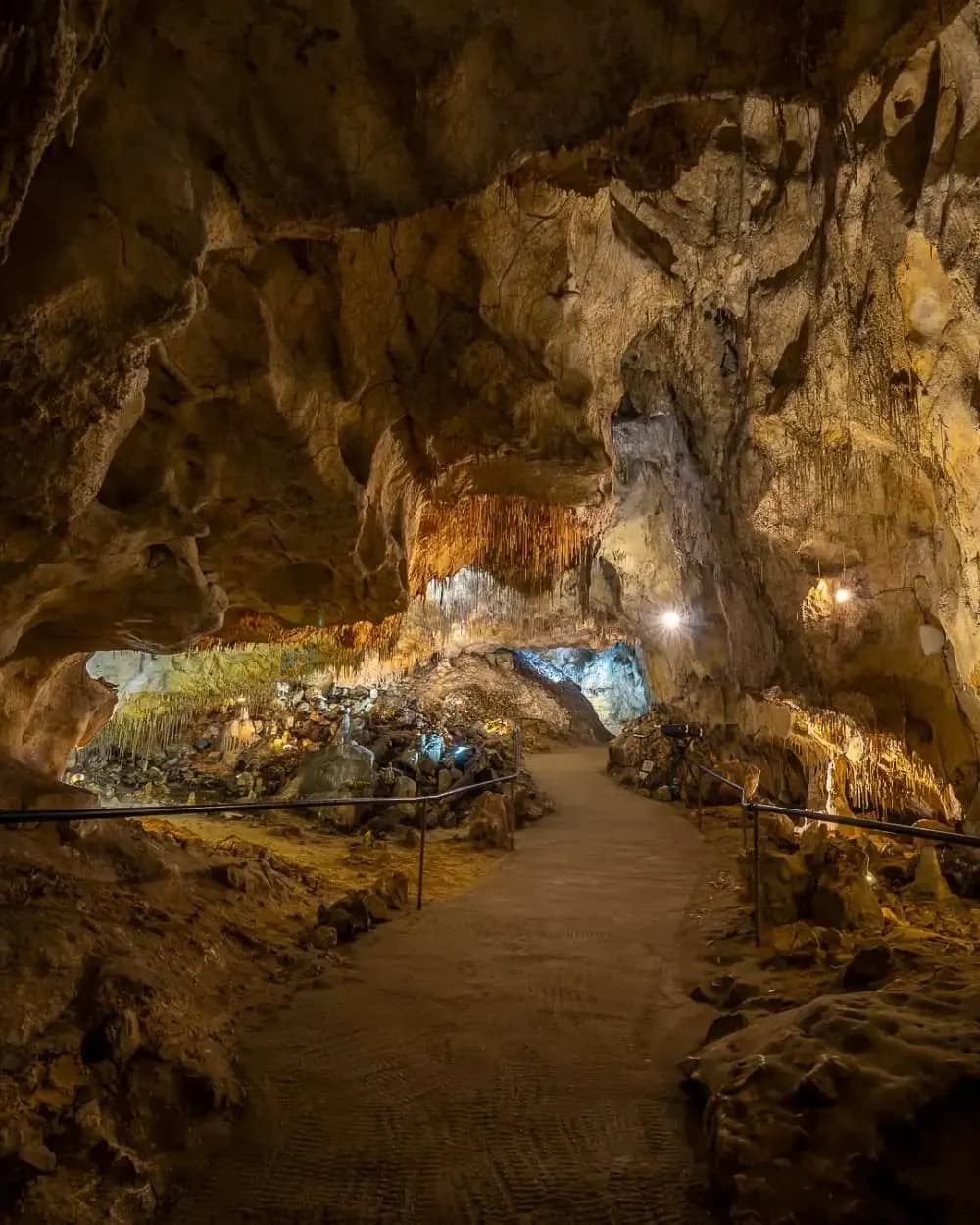 Grottes de Thouzon